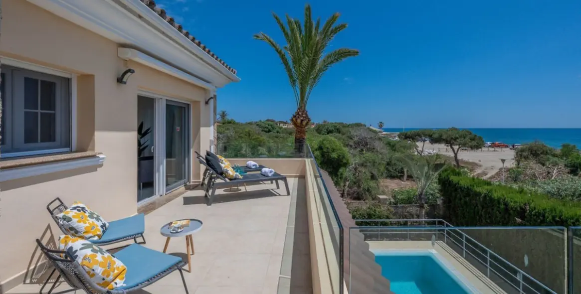 Sale of detached villa in Marbella East (district Marbesa) 2