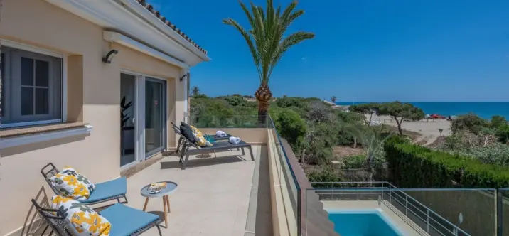 Detached villa R5211871 1