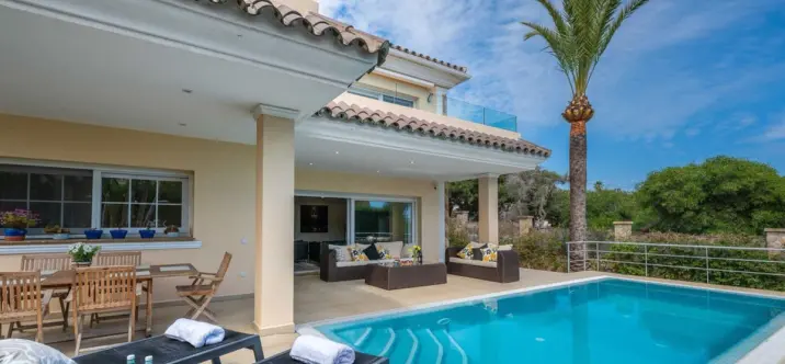 Detached villa R5211871 2