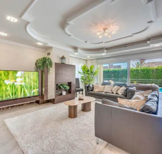 Detached villa R5211871