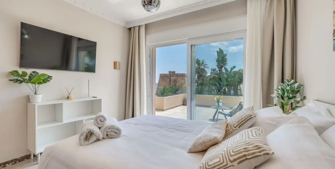 Sale of detached villa in Marbella East (district Marbesa) 8