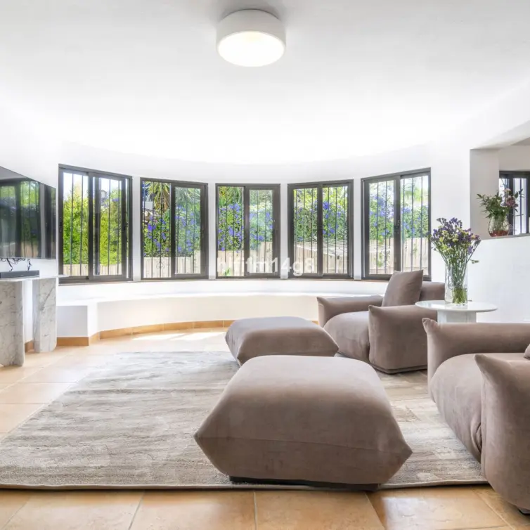 Sale of detached villa in San Pedro de Alcántara