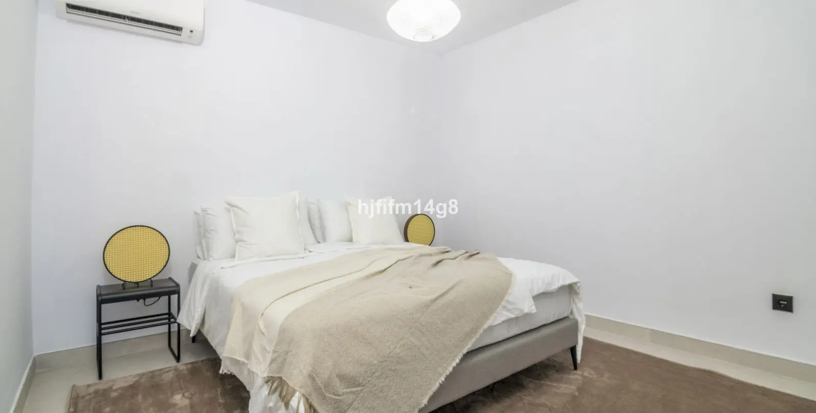 Sale of detached villa in San Pedro de Alcántara 12