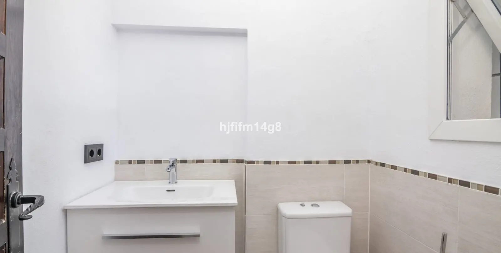 Sale of detached villa in San Pedro de Alcántara 14