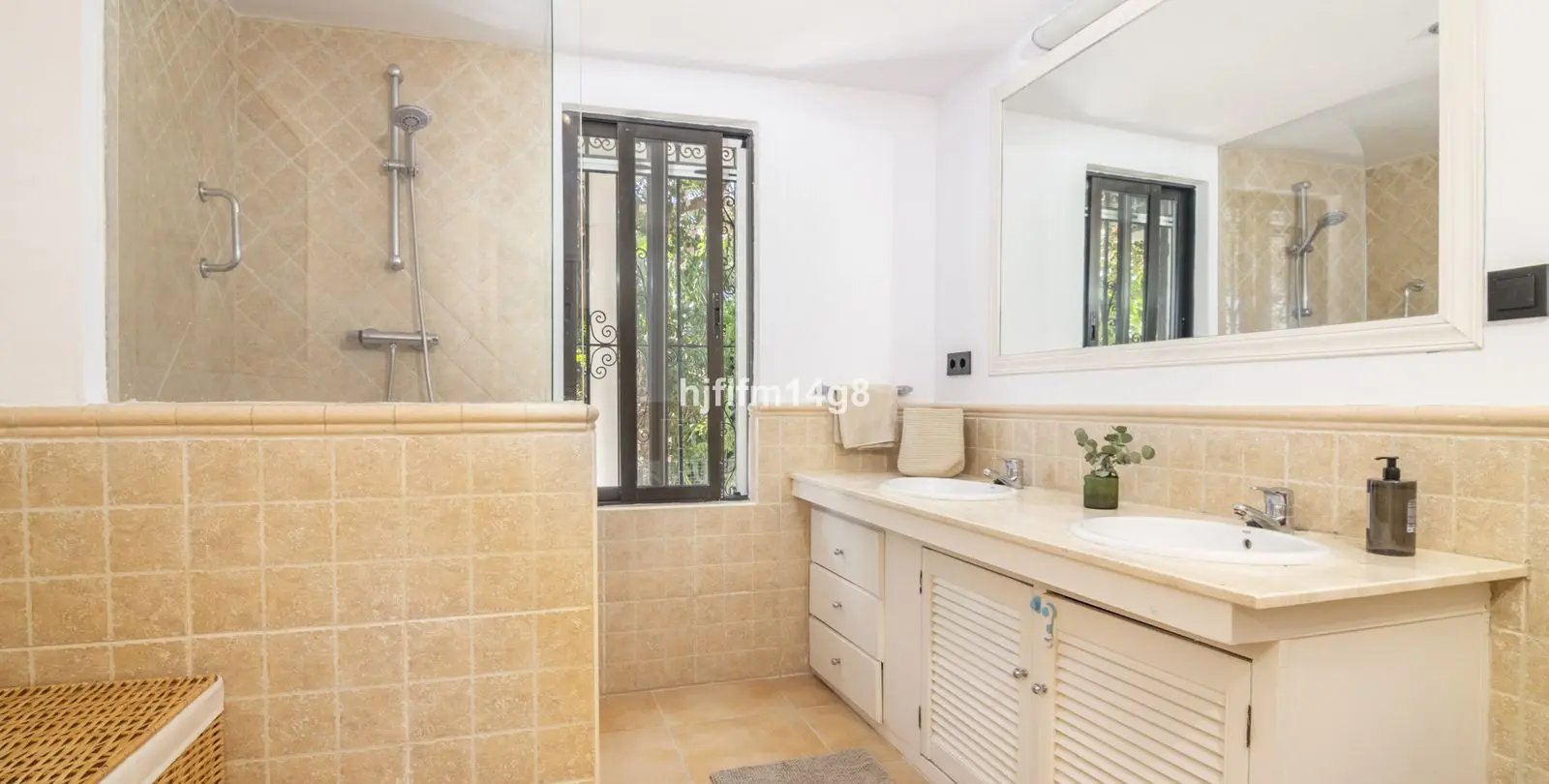 Sale of detached villa in San Pedro de Alcántara 19