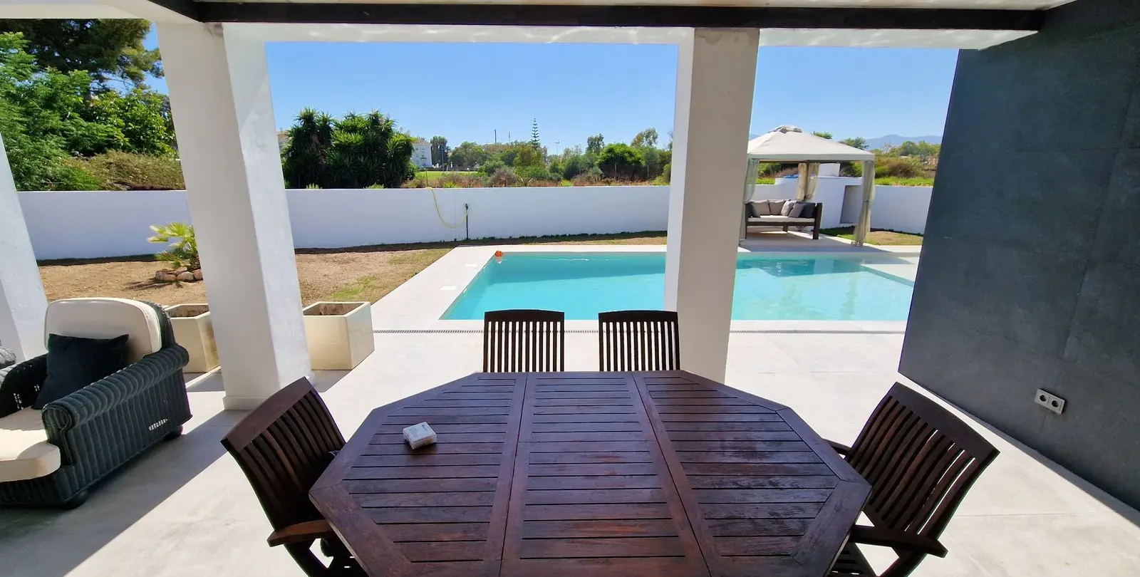 Sale of detached villa in San Pedro de Alcántara 23