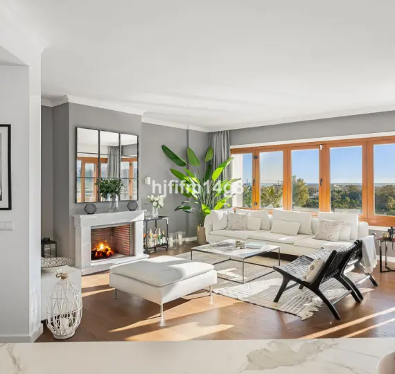 Sale of penthouse duplex in Nueva Andalucía