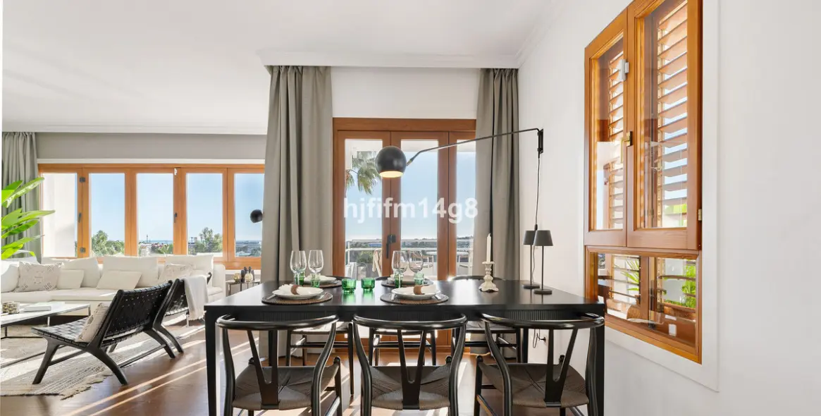 Sale of penthouse duplex in Nueva Andalucía 10