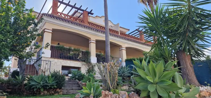 Venta de casa pareada en Marbella 1