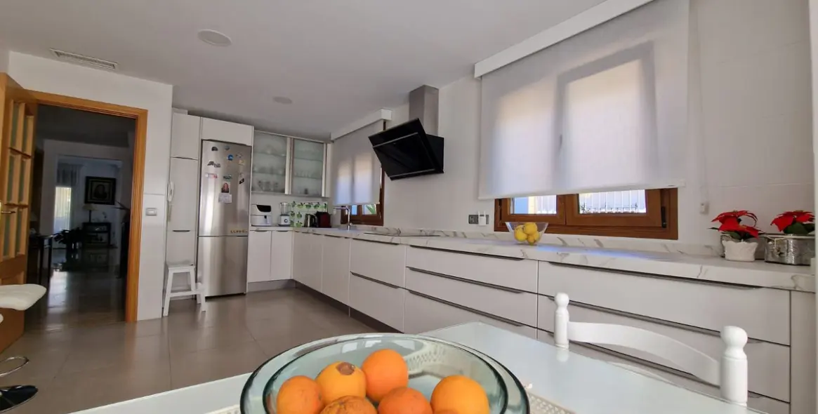 Sale of semi-detached house in Marbella 17