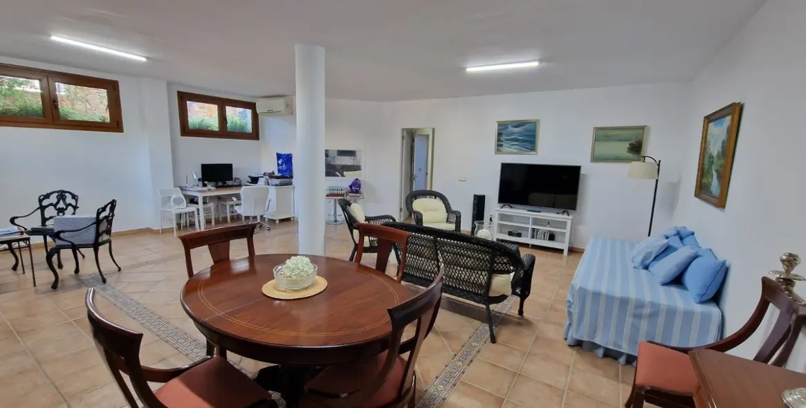 Sale of semi-detached house in Marbella 19