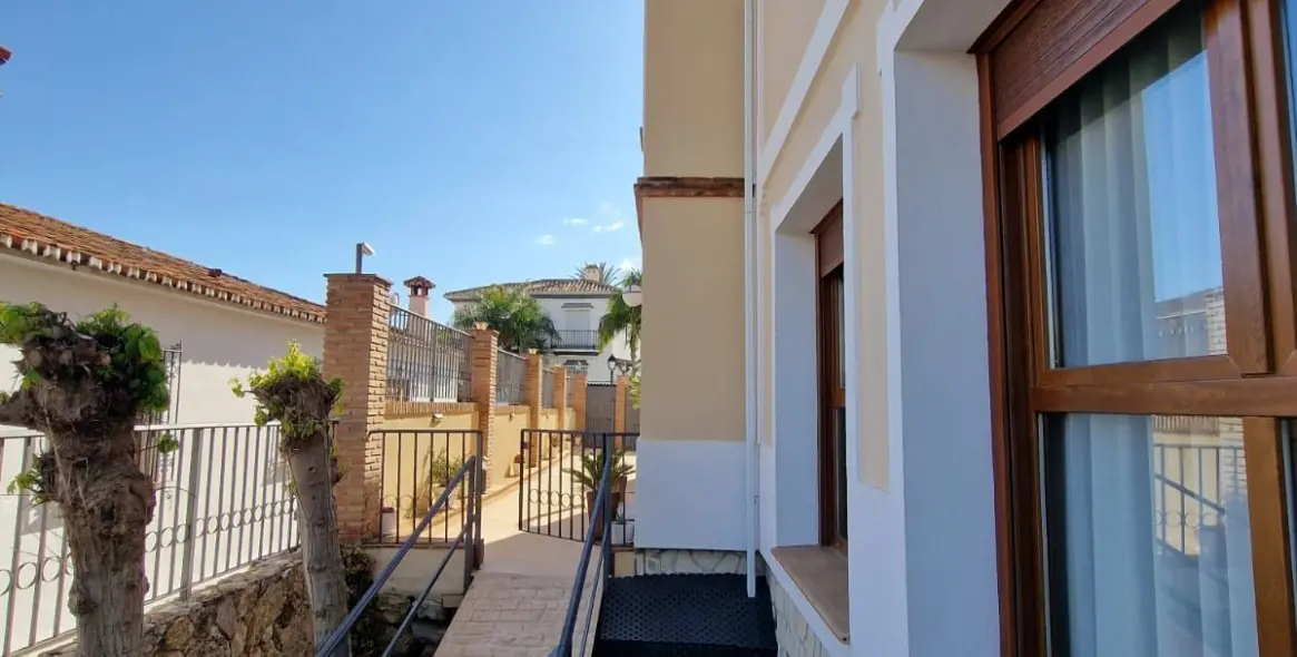 Sale of semi-detached house in Marbella 41