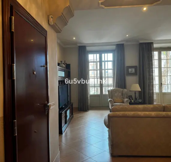 Ground floor apartment R5103889