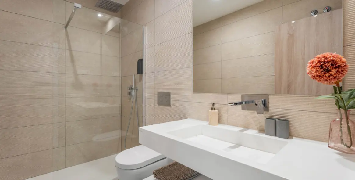 Sale of penthouse duplex in Artola 25