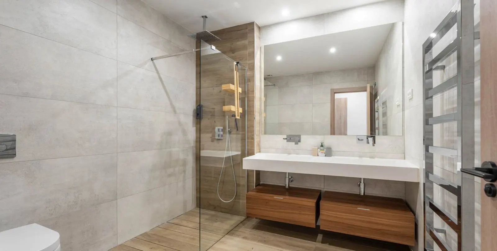 Sale of penthouse duplex in Artola 18