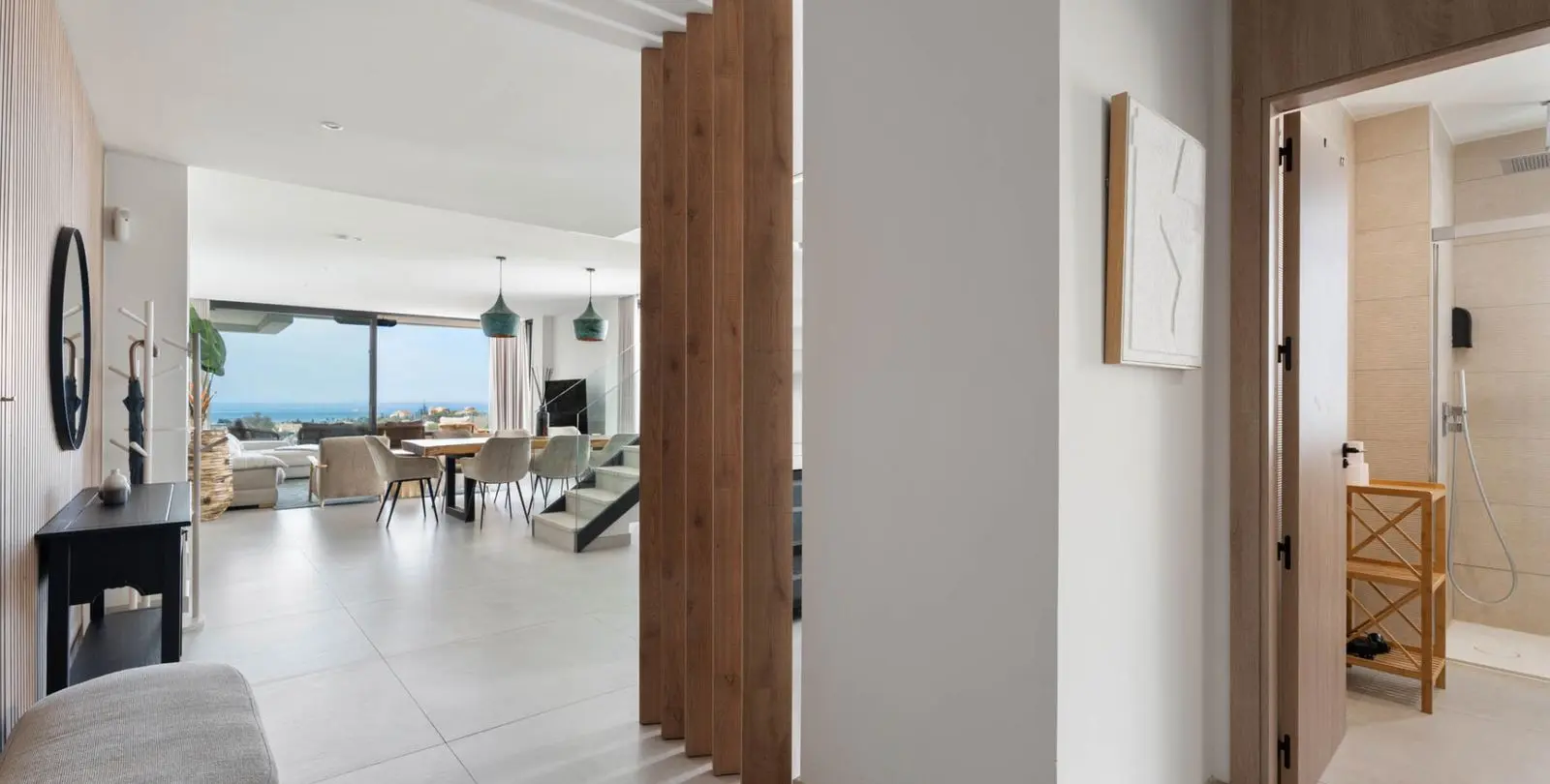 Sale of penthouse duplex in Artola 31