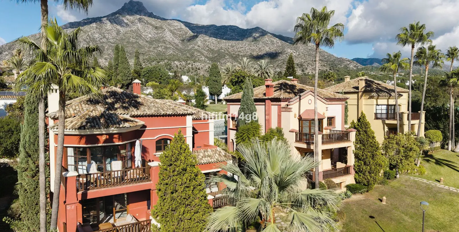Venta de villa independiente en The Golden Mile 1