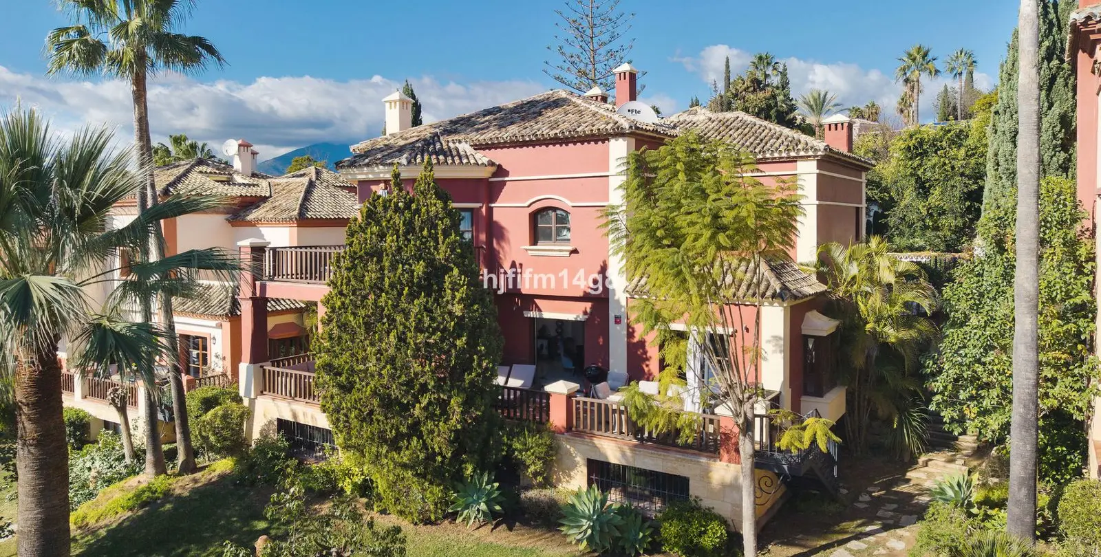 Venta de villa independiente en The Golden Mile 2