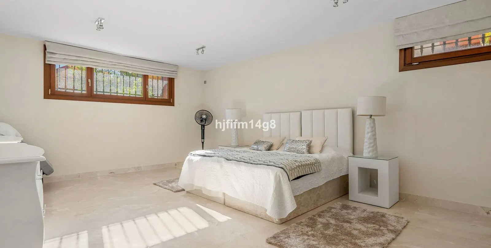 Venta de villa independiente en The Golden Mile 16