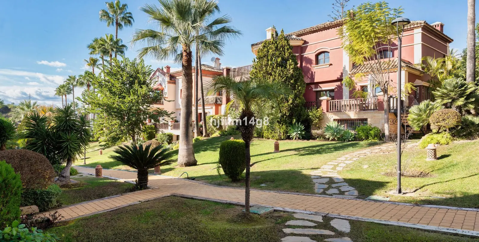 Venta de villa independiente en The Golden Mile 32