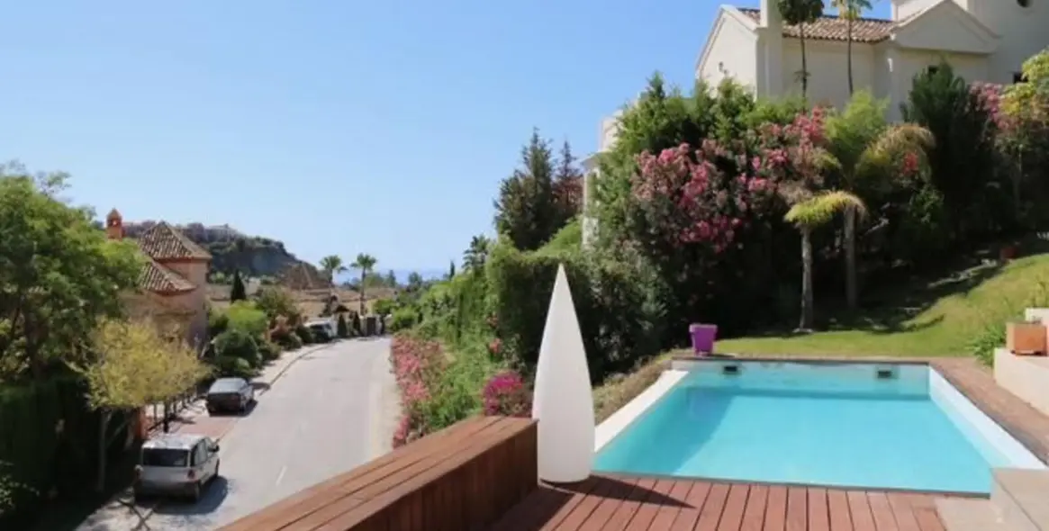 Sale of detached villa in Benahavís (district Los Arqueros) 2