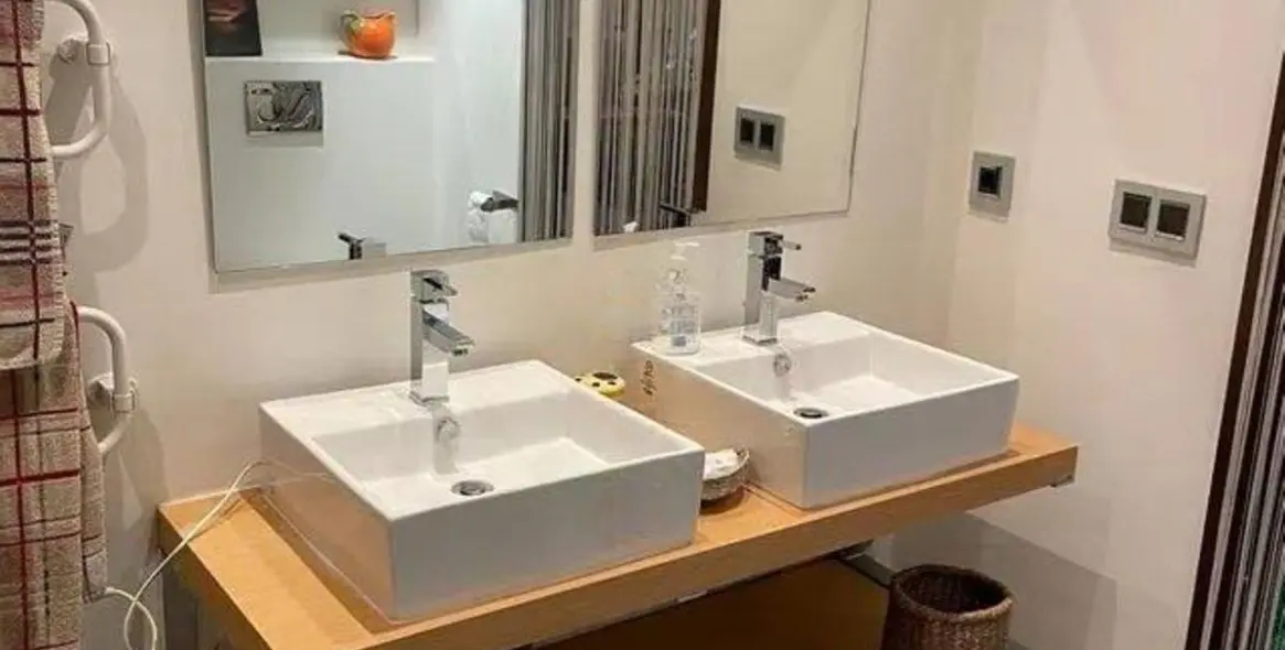 Продажа  отдельно стоящей виллы в Los Arqueros 15