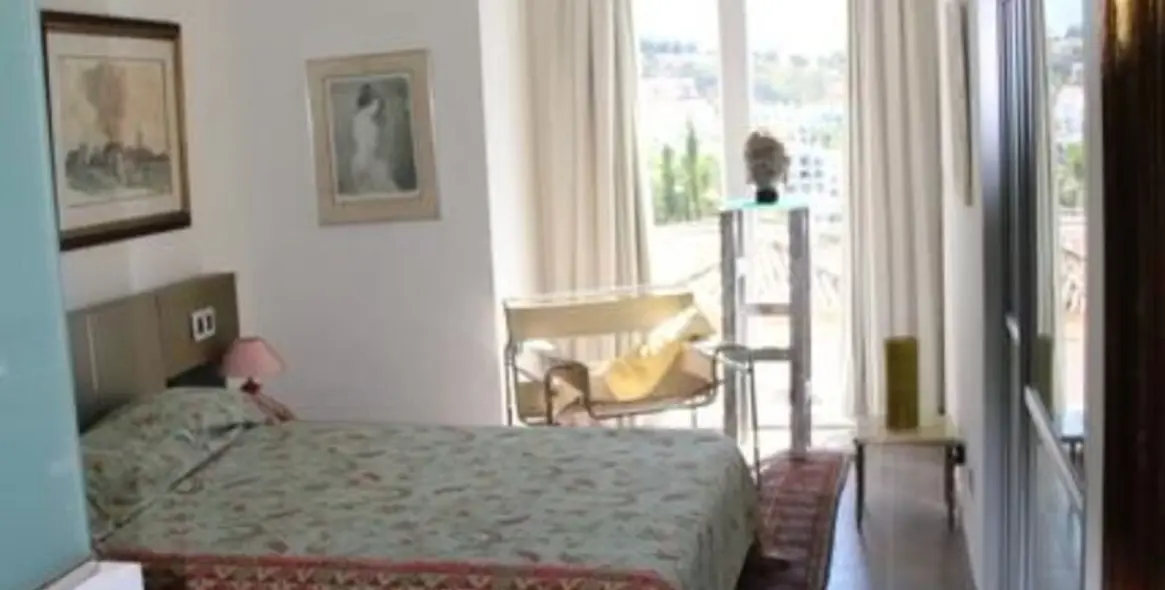 Продажа  отдельно стоящей виллы в Los Arqueros 22