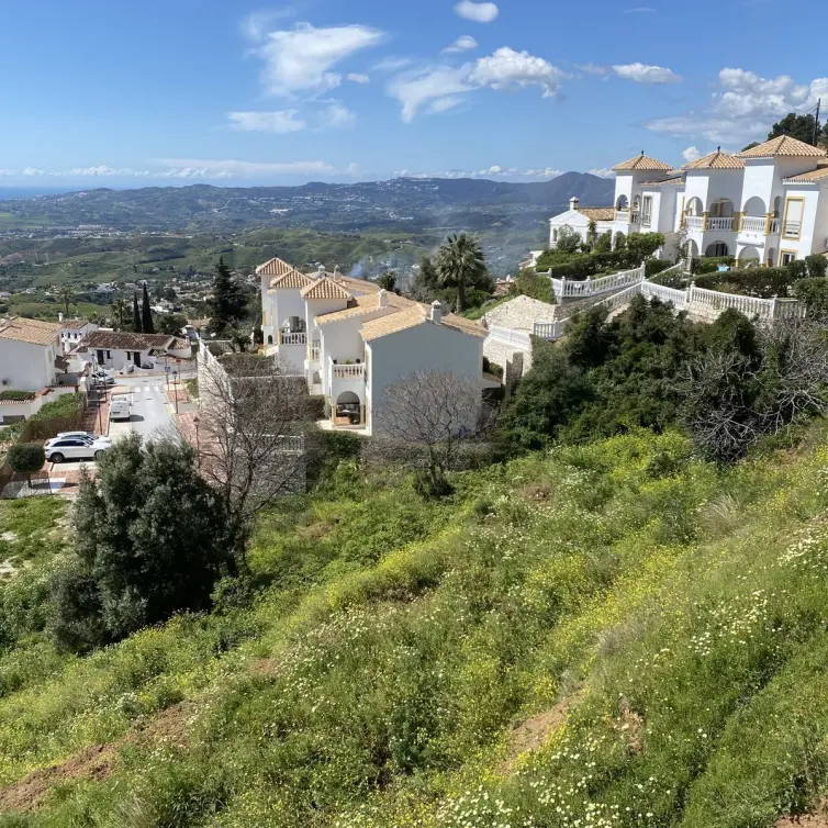 Sale of commercial plot in Mijas