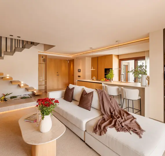 Продажа двухуровневого пентхауса в The Golden Mile