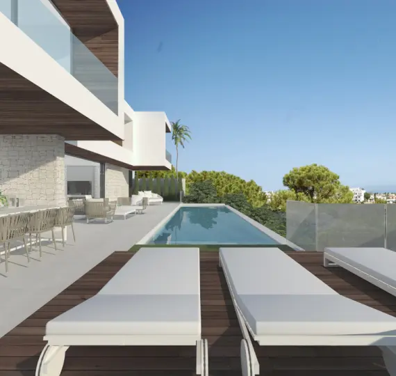 Sale of detached villa in Estepona