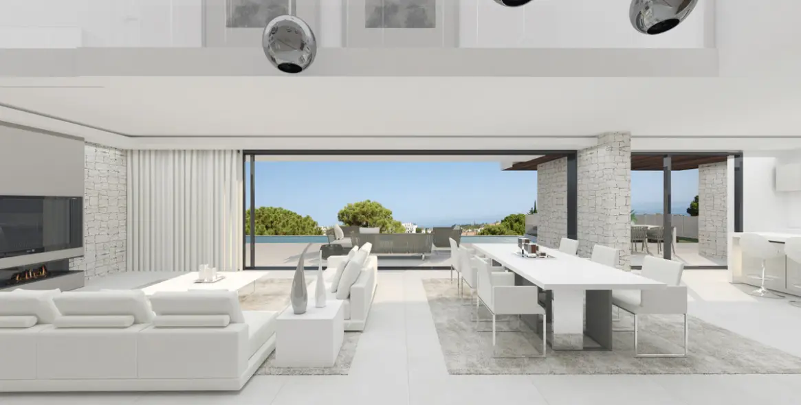 Sale of detached villa in Estepona 3