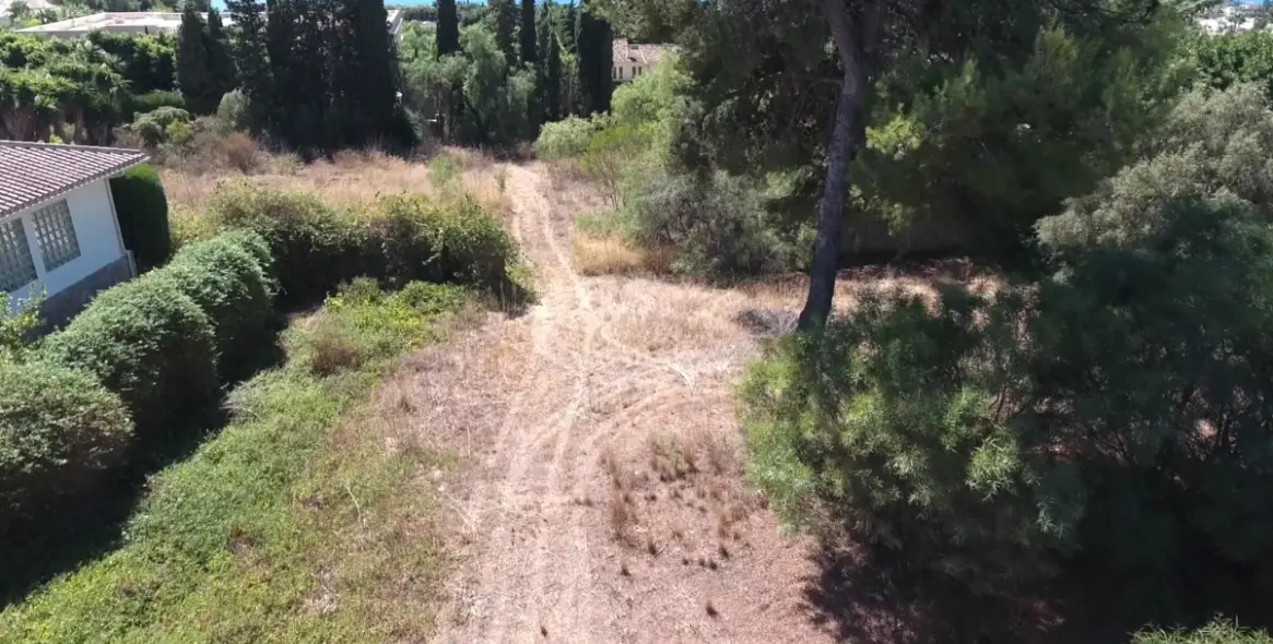 Venta de parcela residencial en The Golden Mile 8