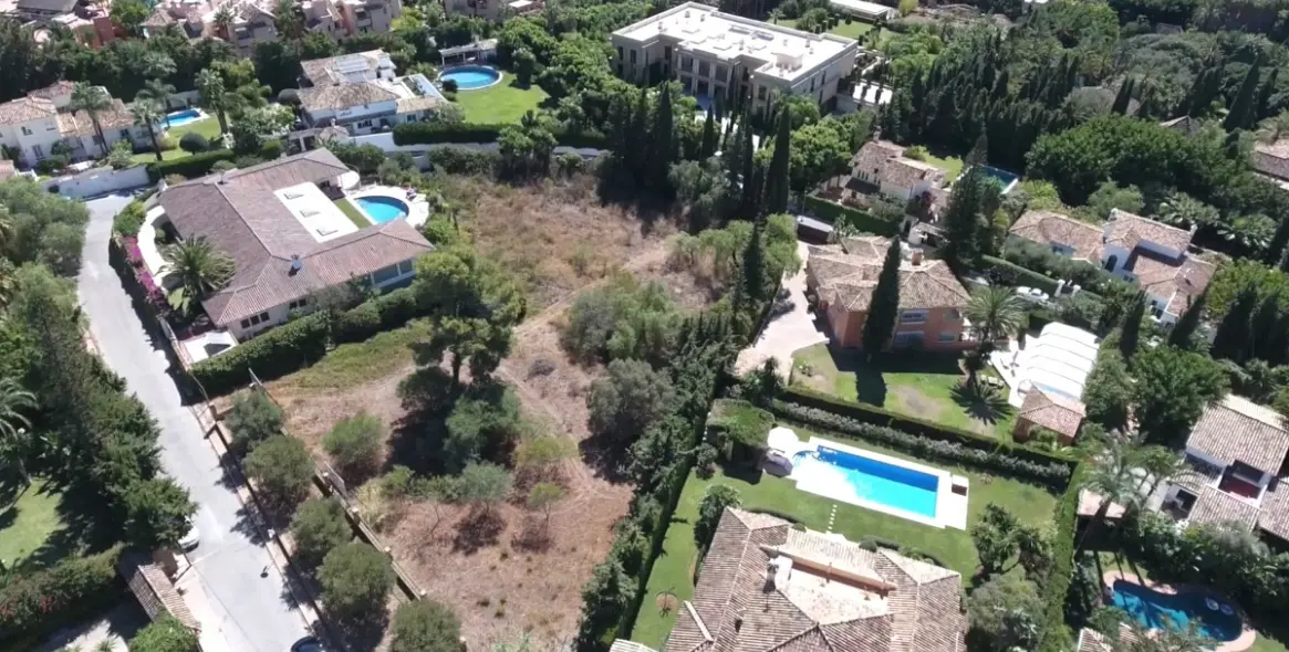 Venta de parcela residencial en The Golden Mile 12