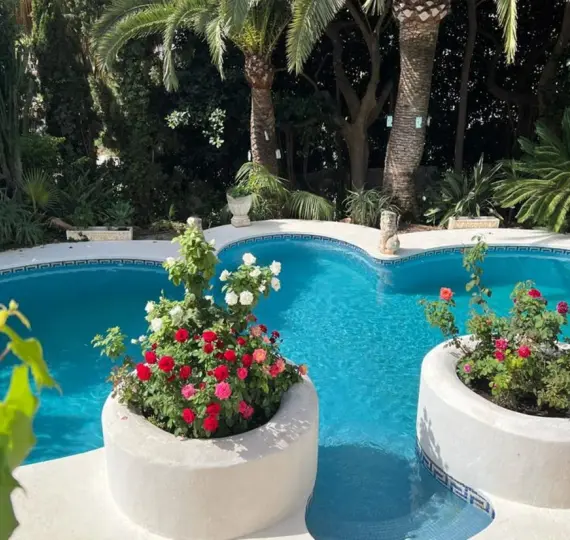 Venta de villa independiente en Riviera del Sol