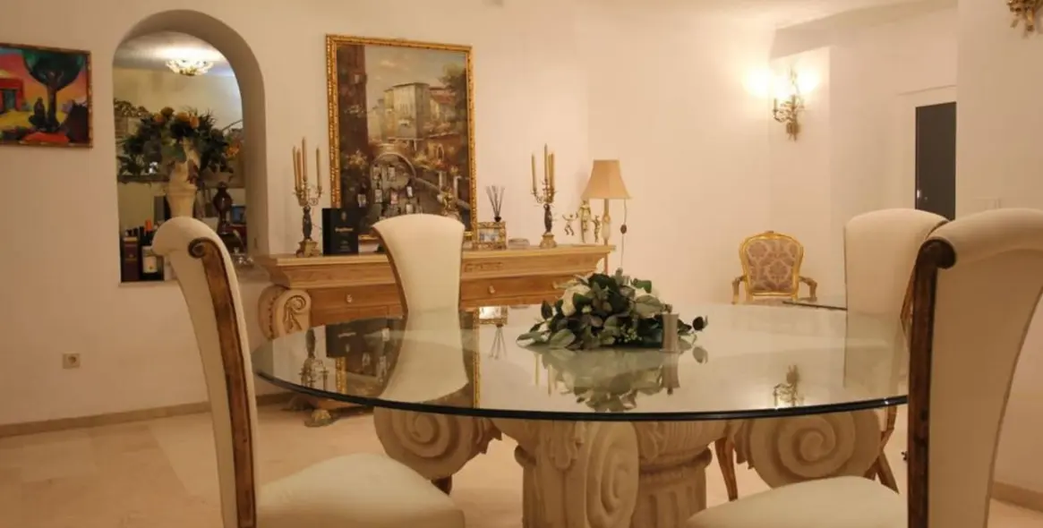 Sale of detached villa in Riviera del Sol 13