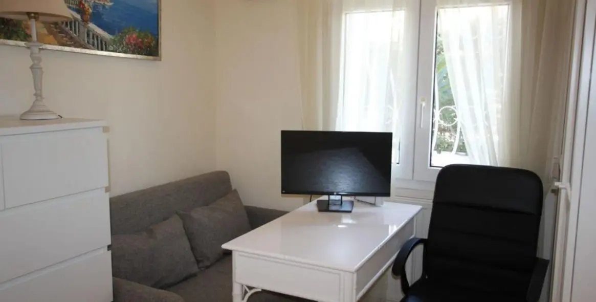 Sale of detached villa in Riviera del Sol 26