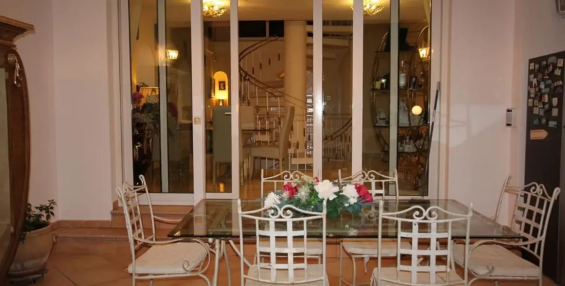 Sale of detached villa in Riviera del Sol 29