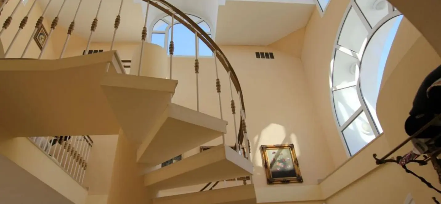 Sale of detached villa in Riviera del Sol 4