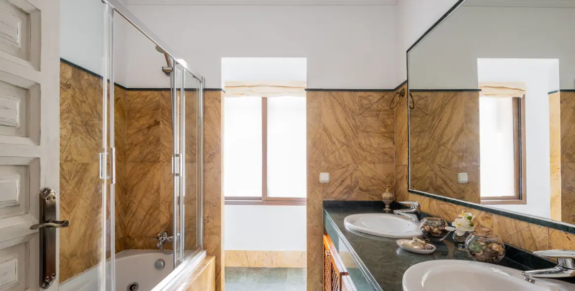 Продажа  отдельно стоящей виллы в Estepona (район El Paraiso) 7