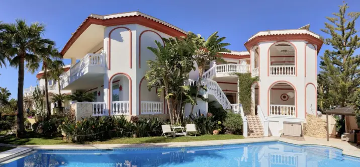 Oтдельно стоящая вилла R4949860 0