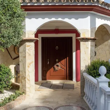 Продажа  отдельно стоящей виллы в Hacienda Las Chapas