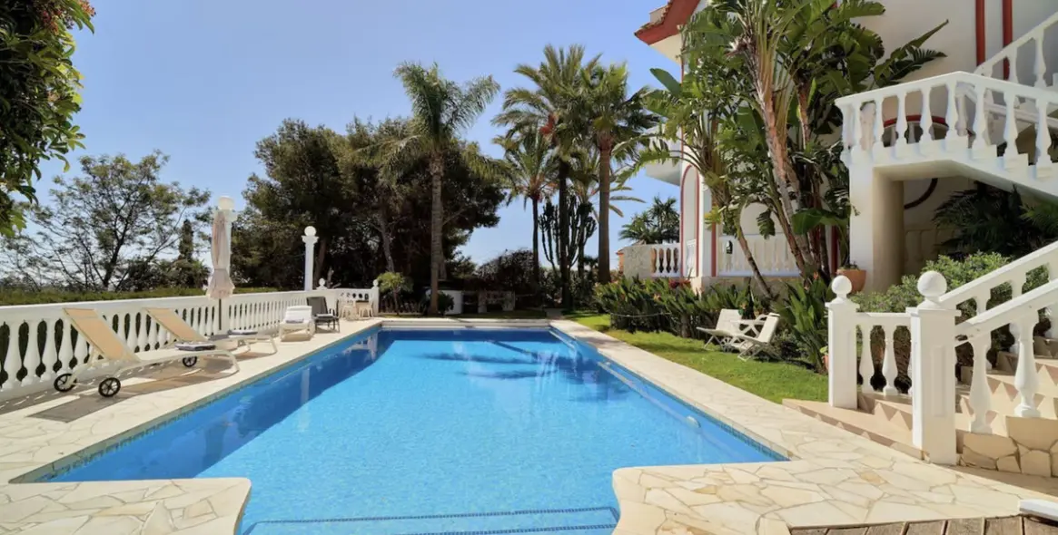 Sale of detached villa in Hacienda Las Chapas 46