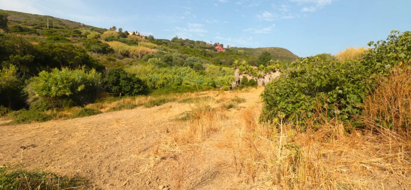 Sale of residential plot in Manilva 3