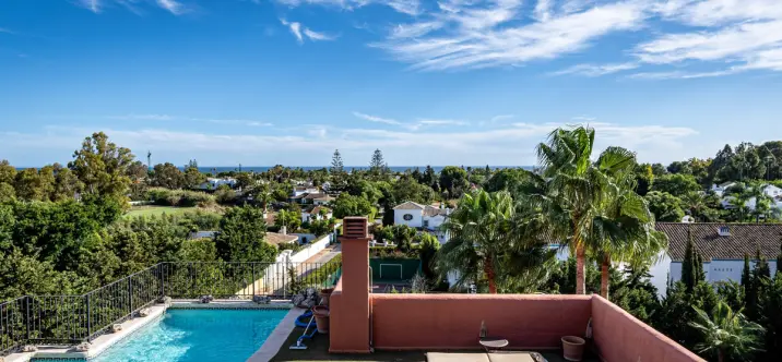 Venta de ático dúplex en Guadalmina Baja 0