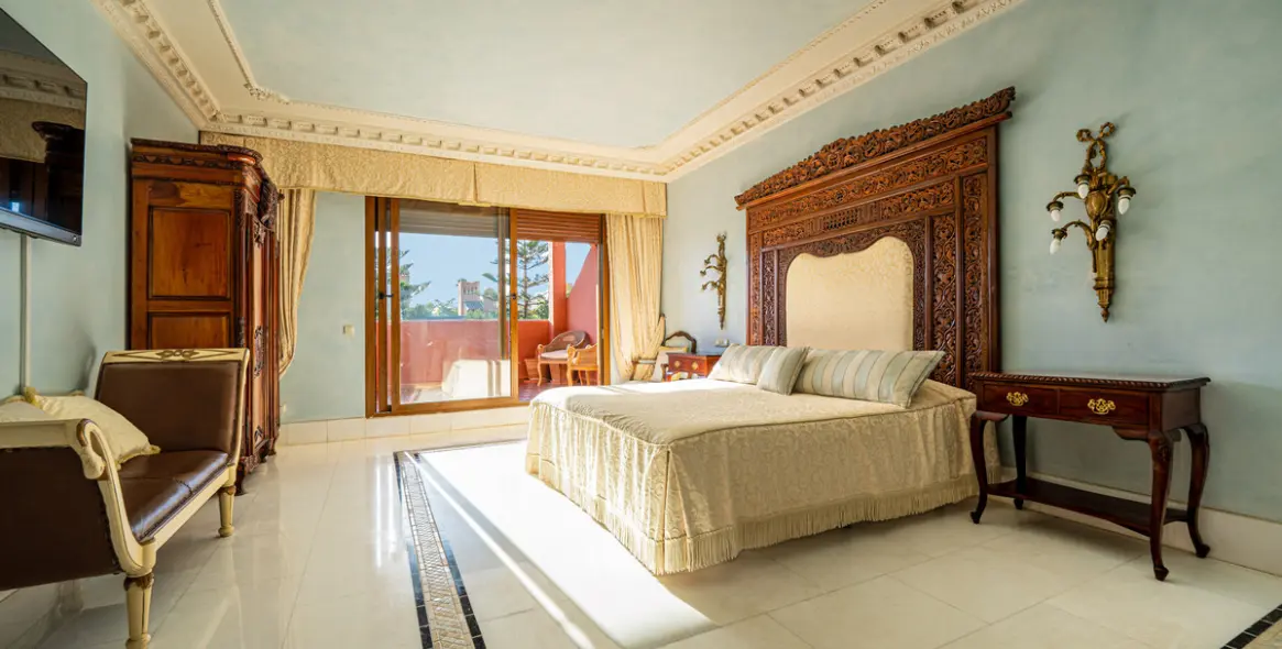 Продажа двухуровневого пентхауса в Guadalmina Baja 4