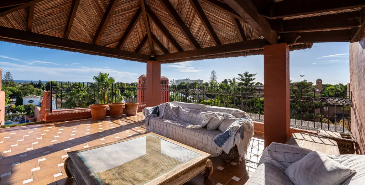 Продажа двухуровневого пентхауса в Guadalmina Baja 6