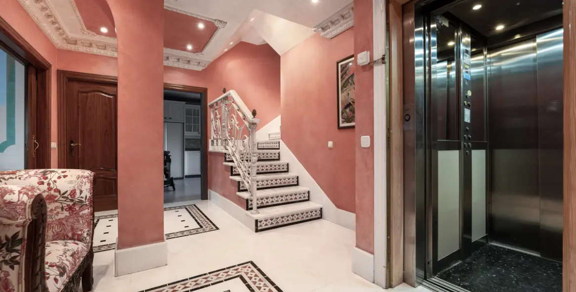 Продажа двухуровневого пентхауса в Guadalmina Baja 9