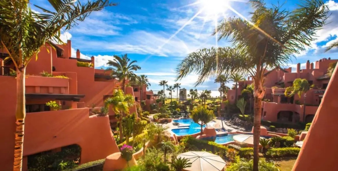 Sale of penthouse in Estepona (district Estepona) 5