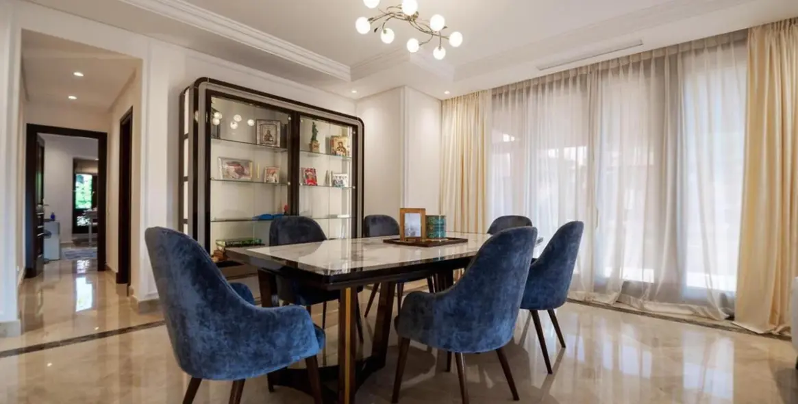 Sale of penthouse in Estepona (district Estepona) 9