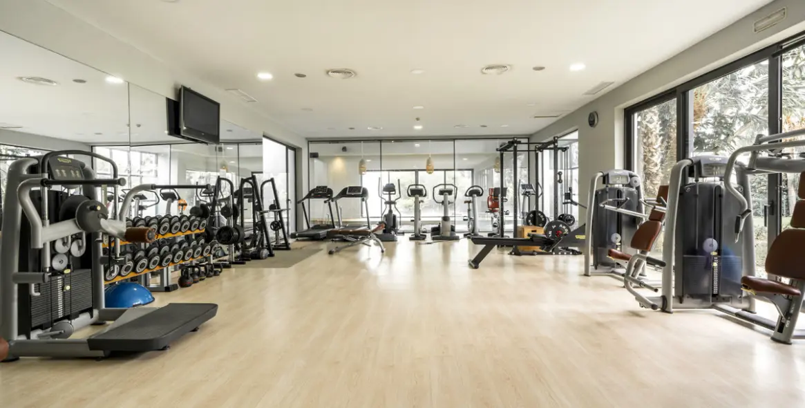 Продажа  отдельно стоящей виллы в Estepona 25